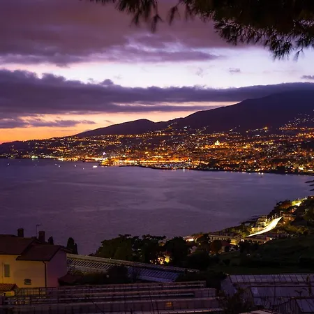 Casa Letizia Few Min From Sea Outdoor Dining For 4 - Happy * Sanremo